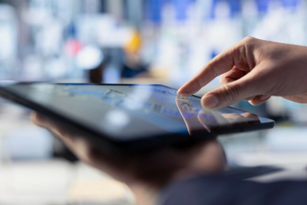 Top 30 des applications indispensables pour vos commerciaux terrain en 2025