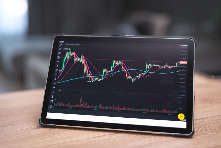 SFA vs CRM : différences et complémentarités SFA vs CRM : différences et complémentarités